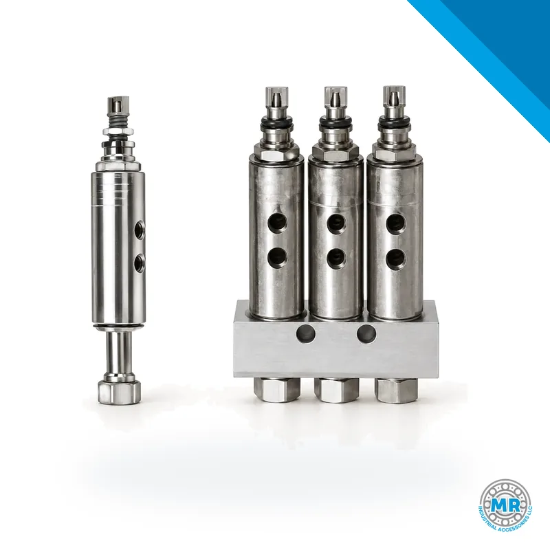 Steel oil injector with cylindrical body and threaded connections for lubrication · SKF LL/83749-5