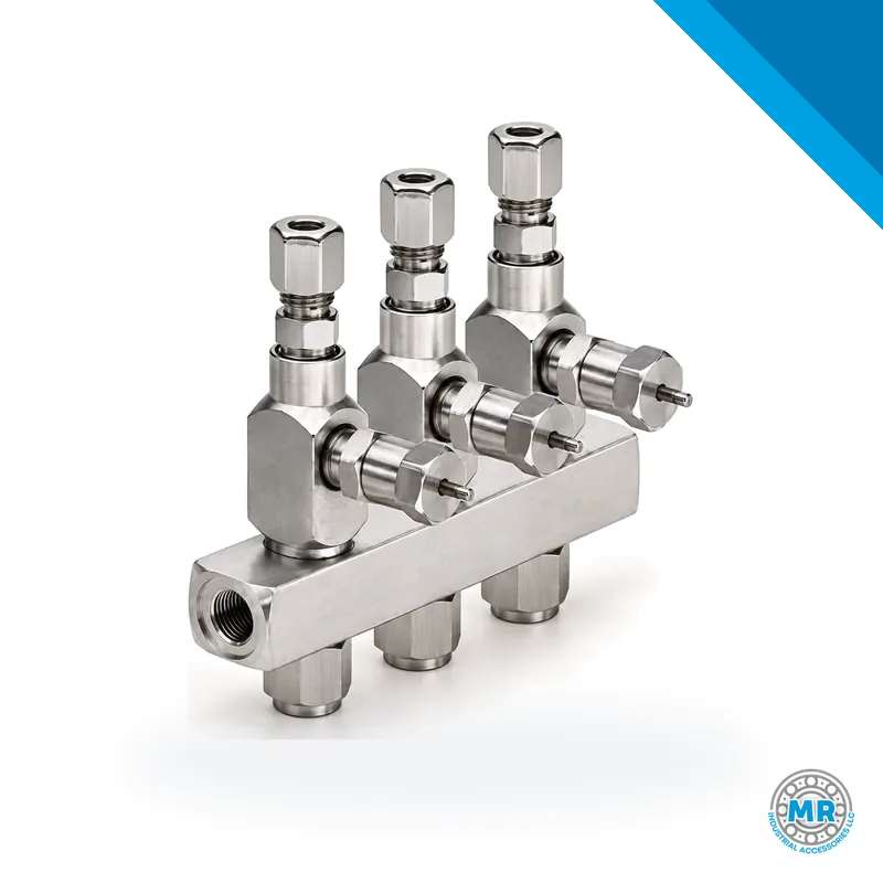 Centralized lubrication injector, cylindrical steel part with inlet and outlet ports. · SKF LL/85353-3