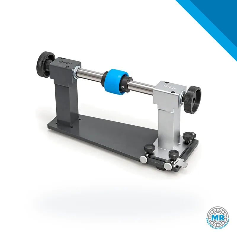 Shaft alignment demonstration bench with coupling · SKF TMDR 1-1